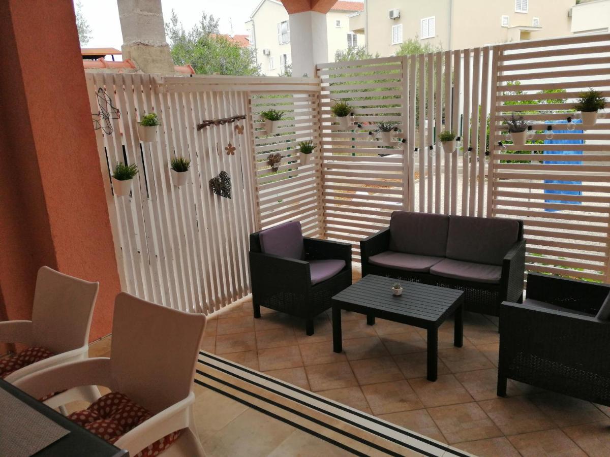Apartman Mira Žaborić Exterior foto