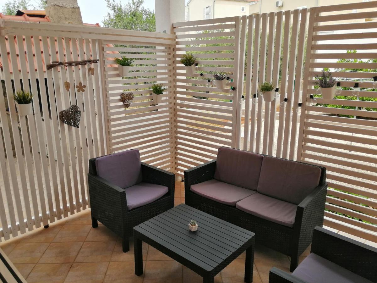 Apartman Mira Žaborić Exterior foto